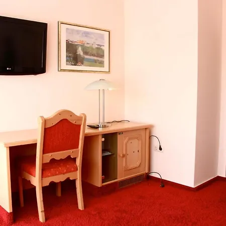 伊格斯塔德酒店 3*