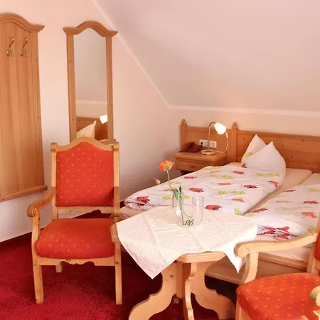 Igelstadt Hotel 3*